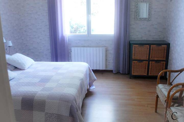 Location de vacances pour 8 personnes, avec jacuzzi ainsi que jardin et terrasse à Montfrin - 2