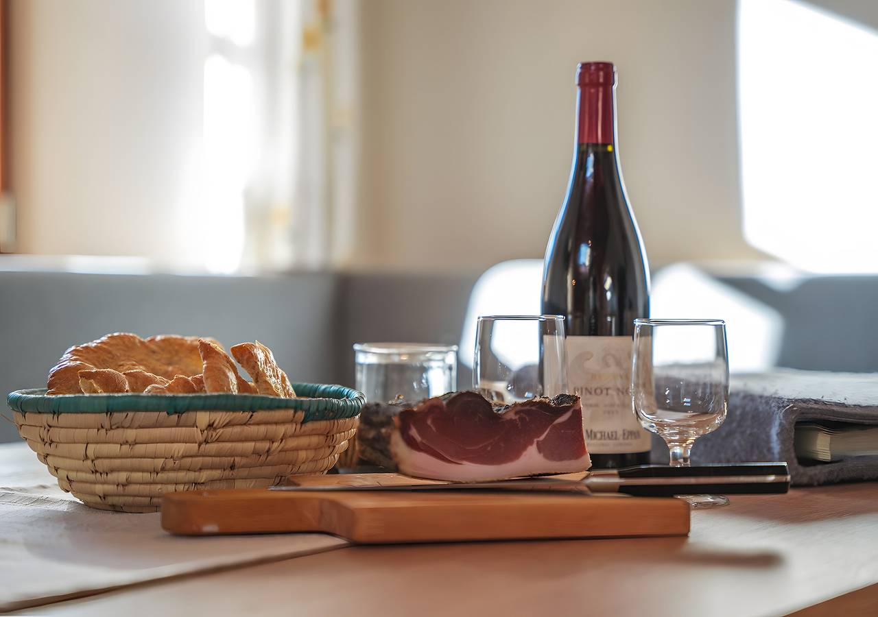 Appartamento intero, Appartamento 'Schgagul Puflatsch' con vista sulle montagne, giardino in comune e Wi-Fi in Tiosels, Castelrotto