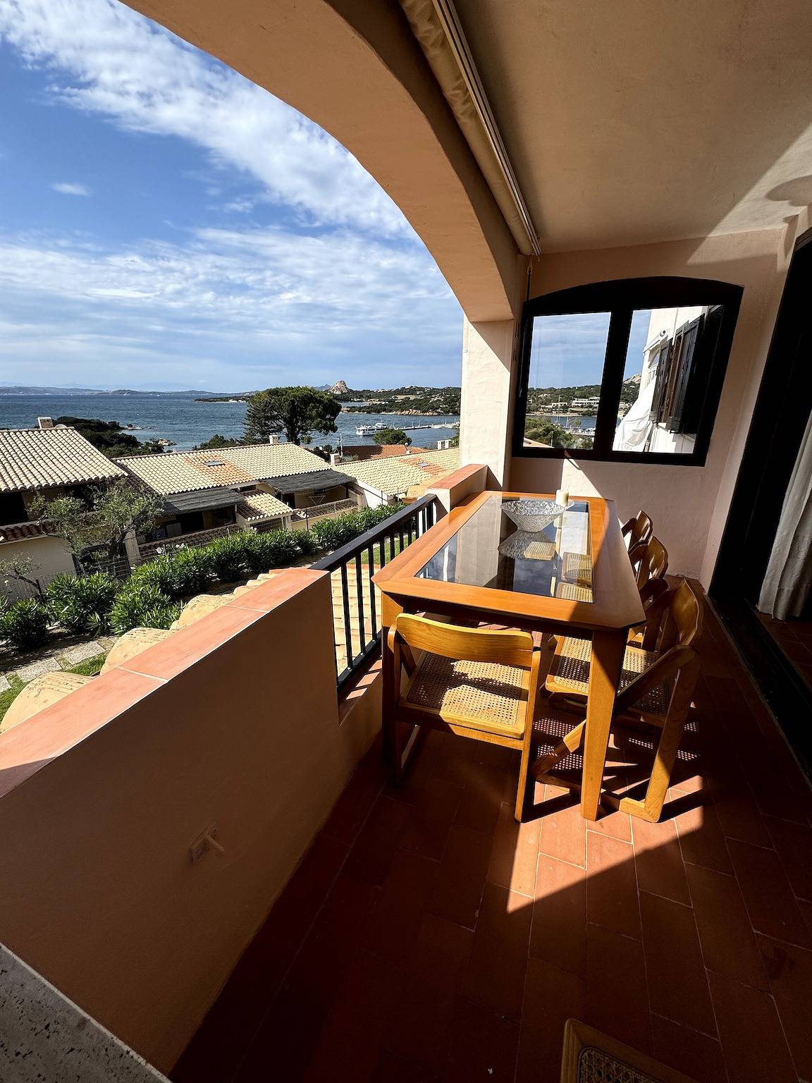 Ferienhaus 'Vista Sul Blu - Costa Smeralda' mit Meerblick, Gemeinschaftspool und Wlan in Baja Sardinia, Arzachena