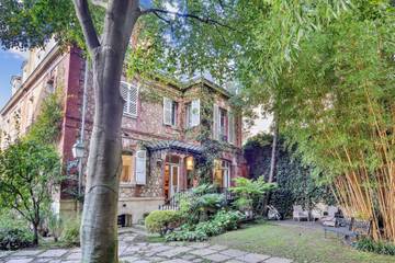 Maison de vacances pour 9 personnes, avec jacuzzi ainsi que jardin et sauna, adapté aux familles à Paris