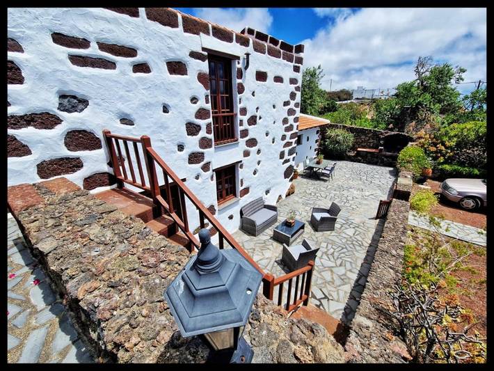 Casa rural para 3 personas, con vistas y jardín, Se admiten mascotas en El Hierro - 2