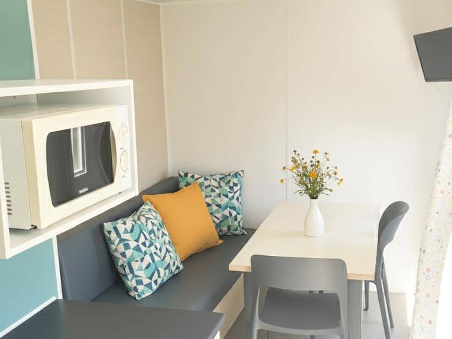 Flower Camping Vitamin - Mobilhome 2 personnes - Cahita Standard 17.8m² (1 chambre) + Tv + Terrasse in Saint-Aubin-sur-Scie, Région de Dieppe