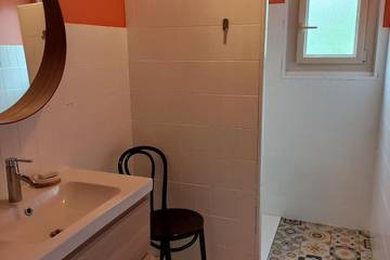 Gîte pour 8 personnes, avec terrasse et jardin à Siguer