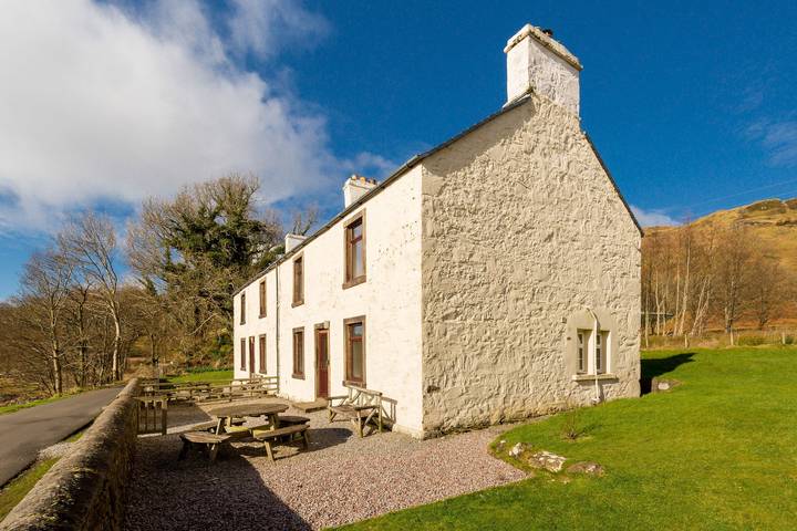 Holiday rental for 10 people, with pool in Scotland