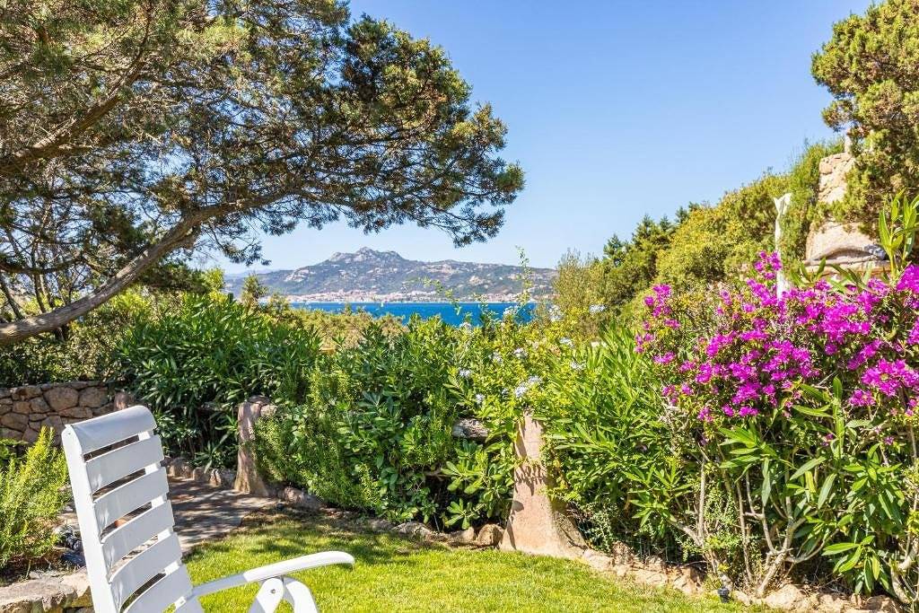 Villetta a Schiera Borgo i Caprifogli in Baja Sardinia, Arzachena