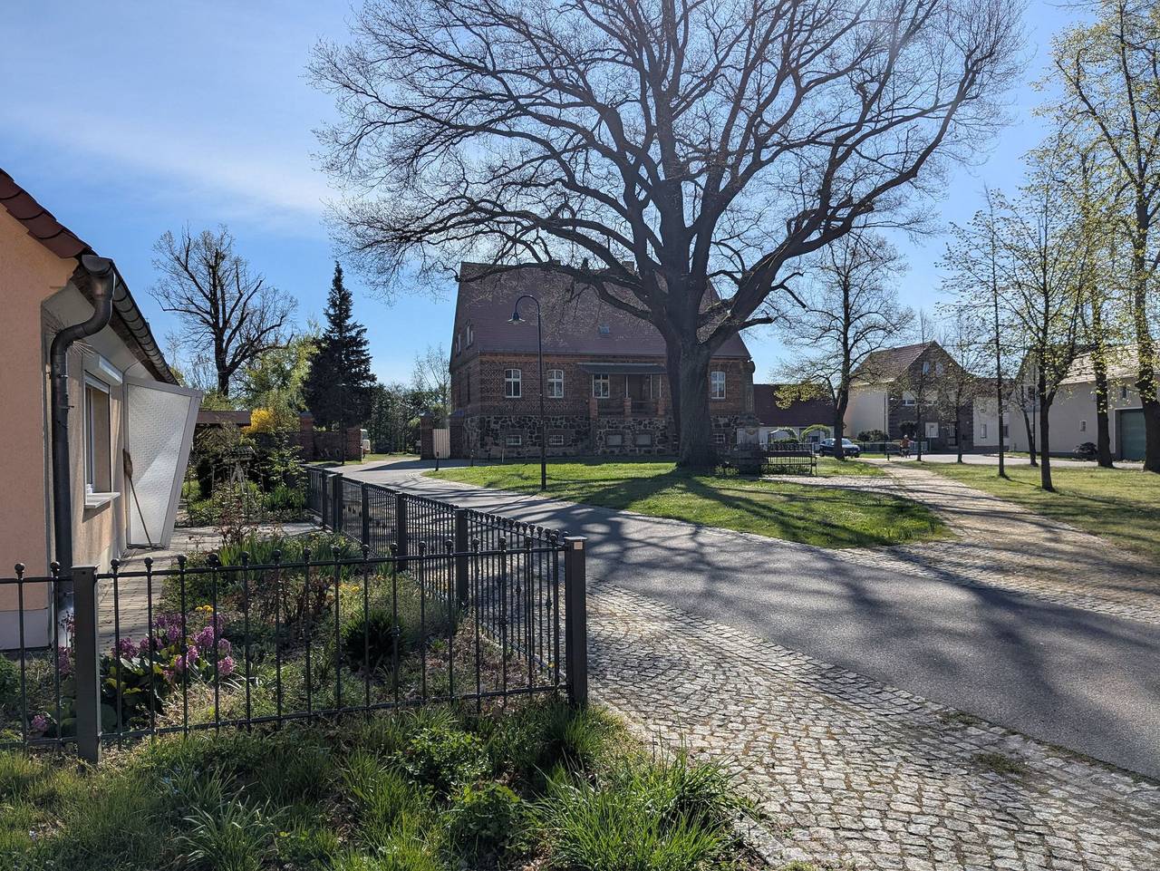 Ganze Ferienwohnung, Ferienhaus Sydom mit zwei Ferienwohnungen - Dorfaue in Lauta, Lausitzer Seenland