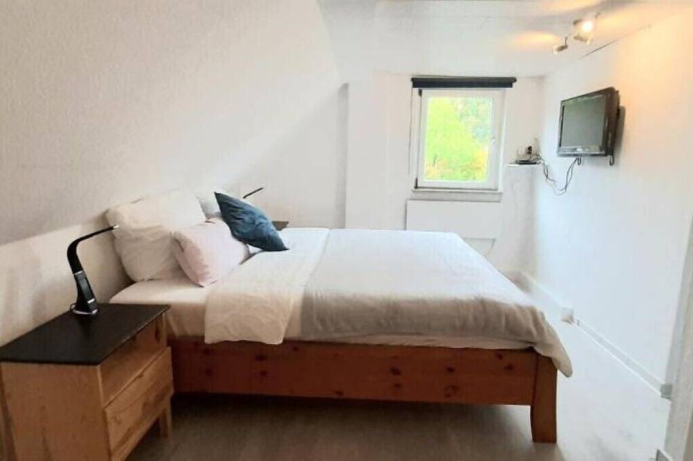 Ganze Wohnung, Blue Lagoon - Apartment mit Terasse in Nehren (Mosel), Cochem-Zell