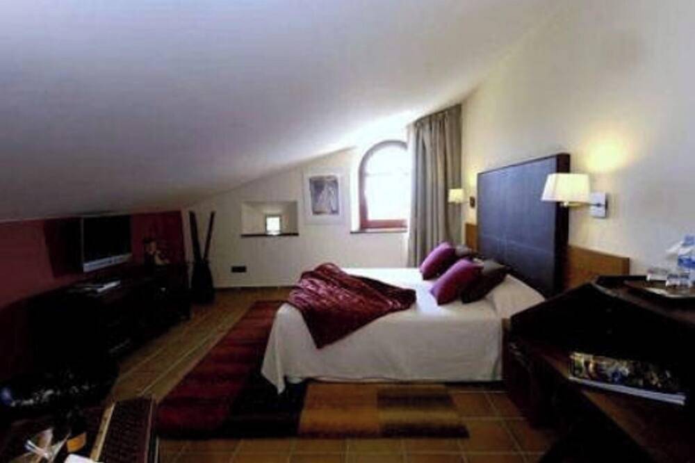 Homerez - Amplia villa en Sant Gregori con piscina privada in San Gregorio, Gironés