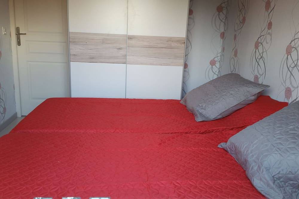 Charming little house entirely renovated 200 m from the port in Saint-Benoît-de-l'Aure, Bayeux region