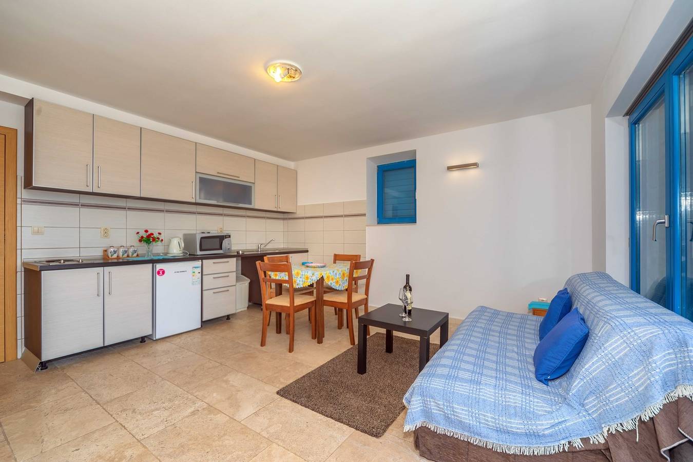 Geheel appartement, Altomare with Sea View - apartments with proximity to the beach
 in Petrovac na Moru, Opština Budva