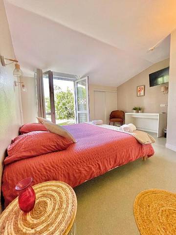 Maison d’hôte pour 3 personnes, avec jardin à Saint-Hilaire-de-Villefranche