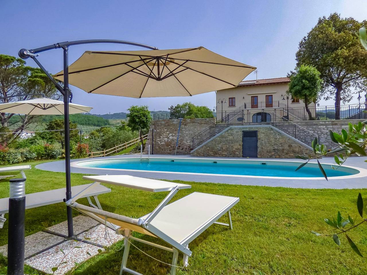 Ganze Wohnung, Ferienwohnung mit Pool in den Hügeln von Vinci in Larciano, Pistoia Provinz