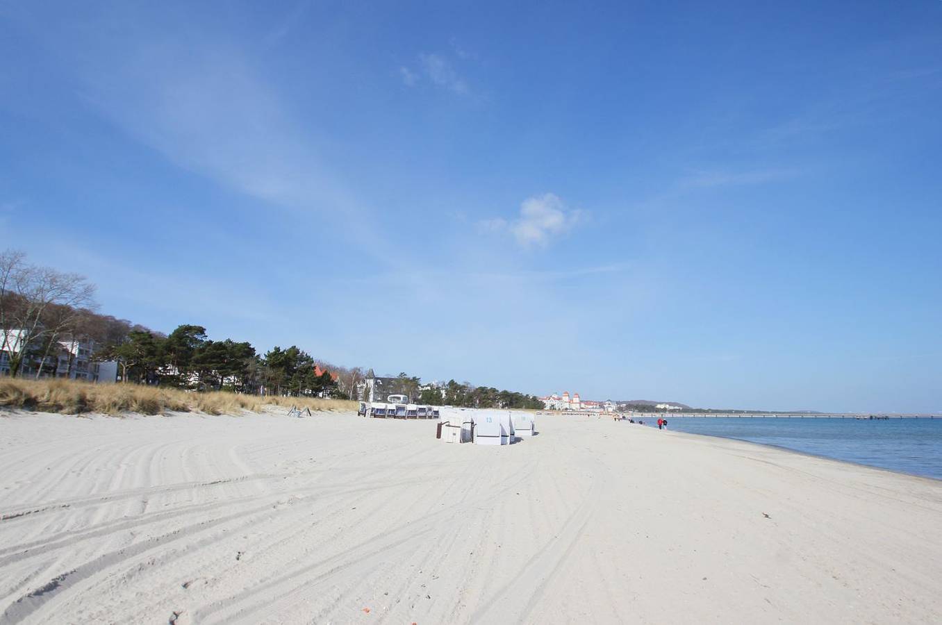 Geheel appartement, Direkt an der Strandpromenade, Balkon mit Meerblick - Aparthotel Ostsee Fewo 15 in Ostseebad Binz, Binz