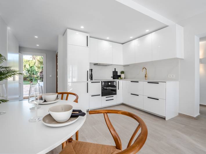 Entire apartment, Casa Lily in Marbella West, Marbella