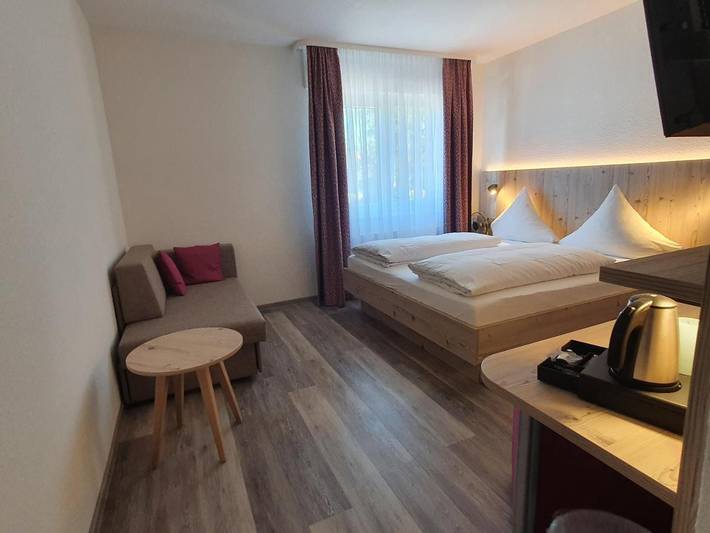Hotel für 2 Personen, mit Garten in Neuenburg am Rhein - 3