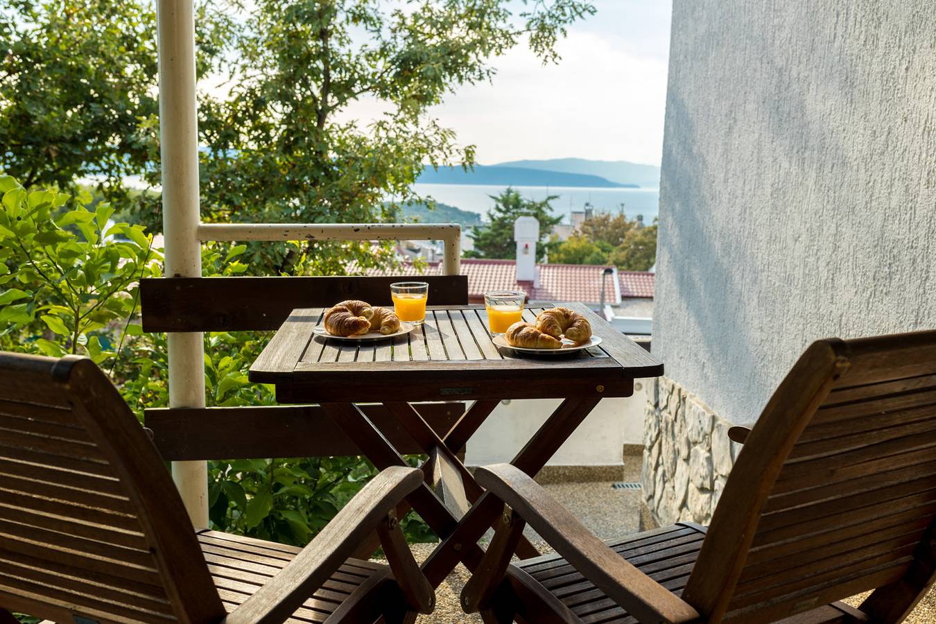 Cały apartament, Apartament wakacyjny dla 3 osób z balkon in Njivice, Krk
