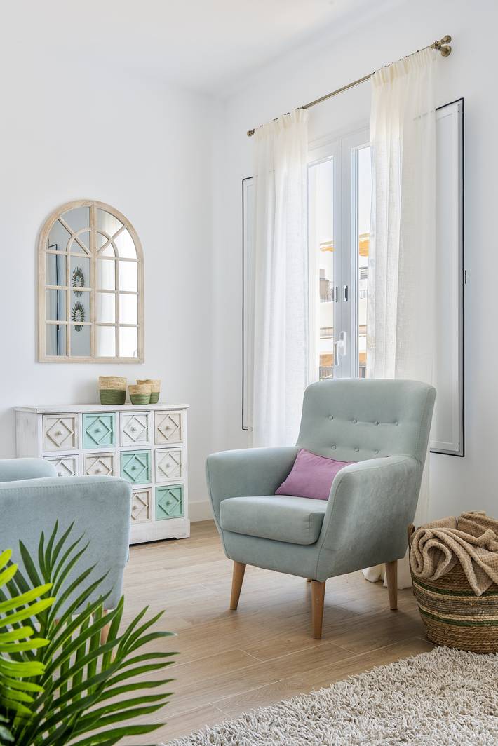 Ganze Wohnung, Ferienwohnung für 5 Personen mit Balkon in Casco Antiguo, Sevilla