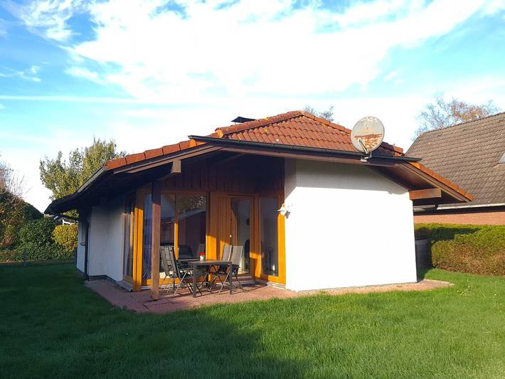 Ferienhaus für 4 Personen, mit Garten und Terrasse, mit Haustier in Jade