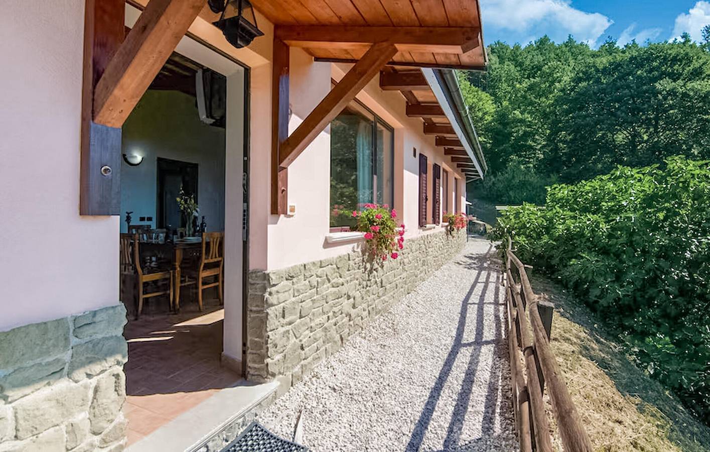 Ganze Ferienwohnung, Ferienwohnung für 7 Personen mit Pool in Apecchio, Valle del Metauro