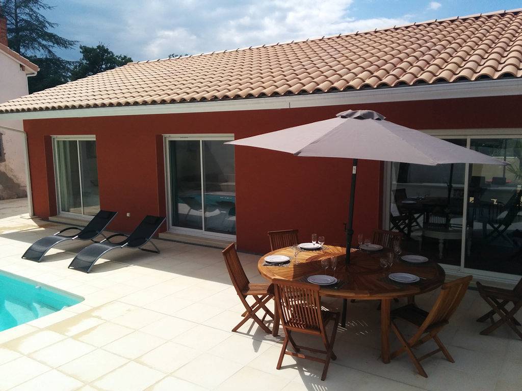 La Maison Rouge, indépendante, piscine privée chauffée in Montauban, Tarn-et-Garonne