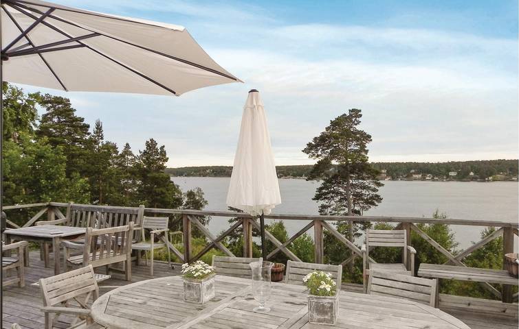 Ferienhaus für 6 Personen, mit Terrasse und Garten in Vaxholm - 2