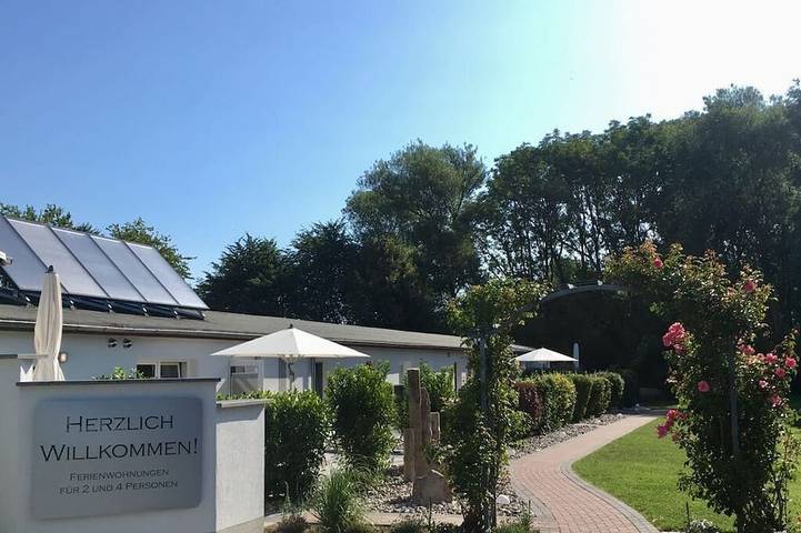 Ferienhaus für 4 Personen, mit Terrasse und Sauna in Bastorf