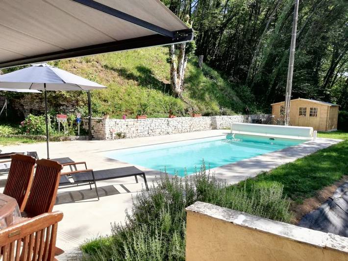 Maison de vacances pour 4 personnes, avec piscine et terrasse à Carlux