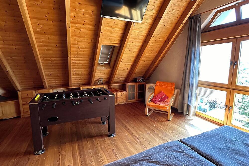 Ganze Wohnung, Fewobuergstadt.de \nlichtdurchflutete, gemütliche, großzügigefewo mit Fernblick in Bürgstadt, Fränkisches Weinland