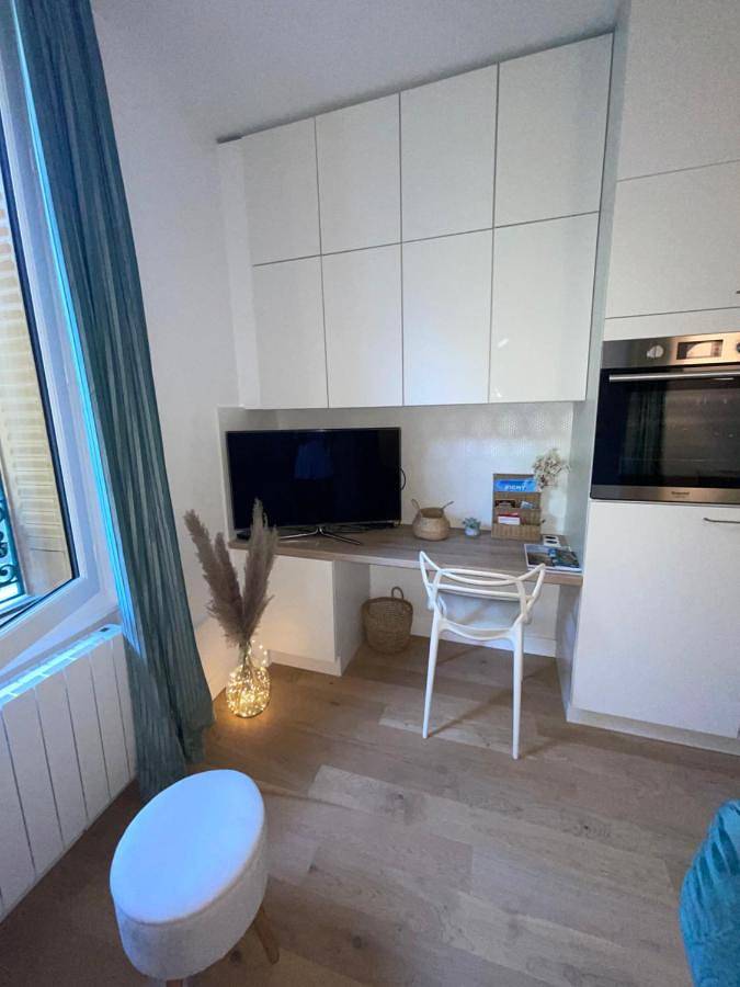 Gîte pour 2 personnes, avec vue et terrasse, animaux acceptés dans Thermes Callou - 3