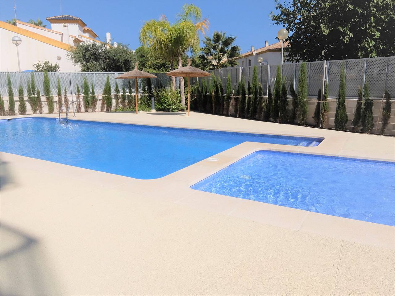 Apartamento entero, Dunas Victoria Bl 2 - 1º - 1ª in Oliva, Costa Blanca