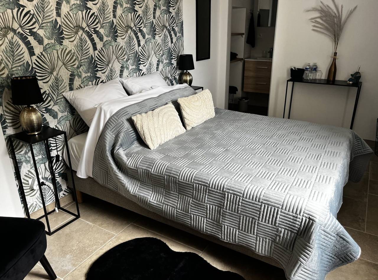 Chambres d’hôtes La Rabastide - Adult Only - Chambre Syrah in La Garde-Adhémar, Région de nyons