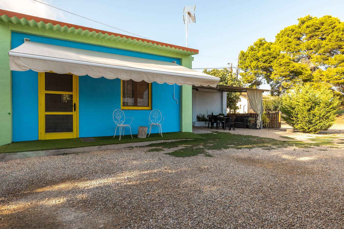 Ganzes Studio, Studio-Apartment 'Estudio La Cochera' mit Gemeinschaftspool, Wlan und Klimaanlage. in La Cava, Terres de l'Ebre