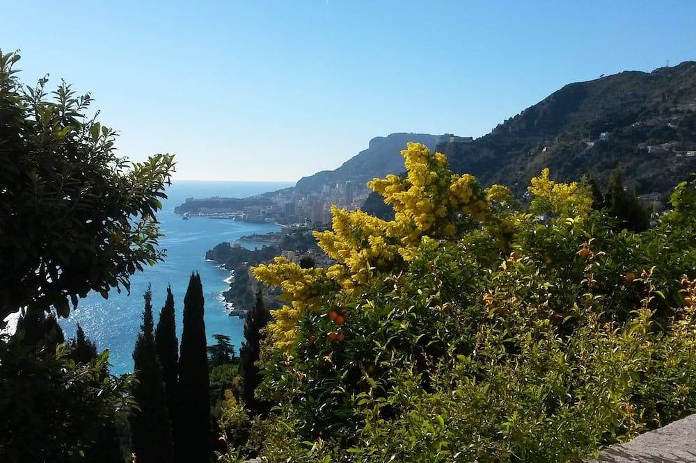 Fabuleuse terrasse, charme et confort dans une maison de village in Roquebrune-Cap-Martin, Côte méditerranéenne (France)