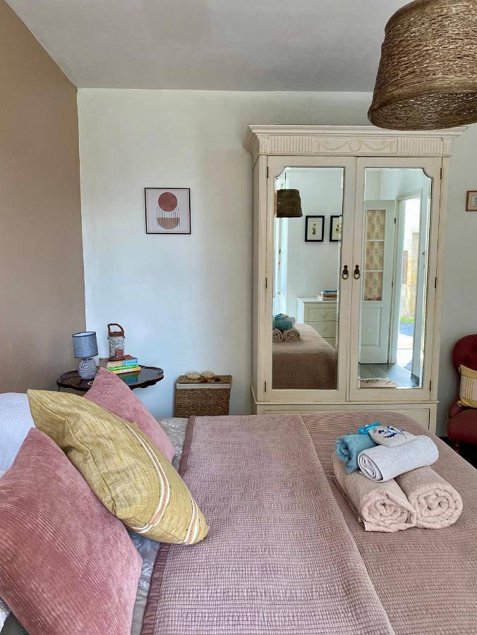 Location de vacances pour 3 personnes, avec jardin, animaux acceptés à Badefols-d'Ans - 2