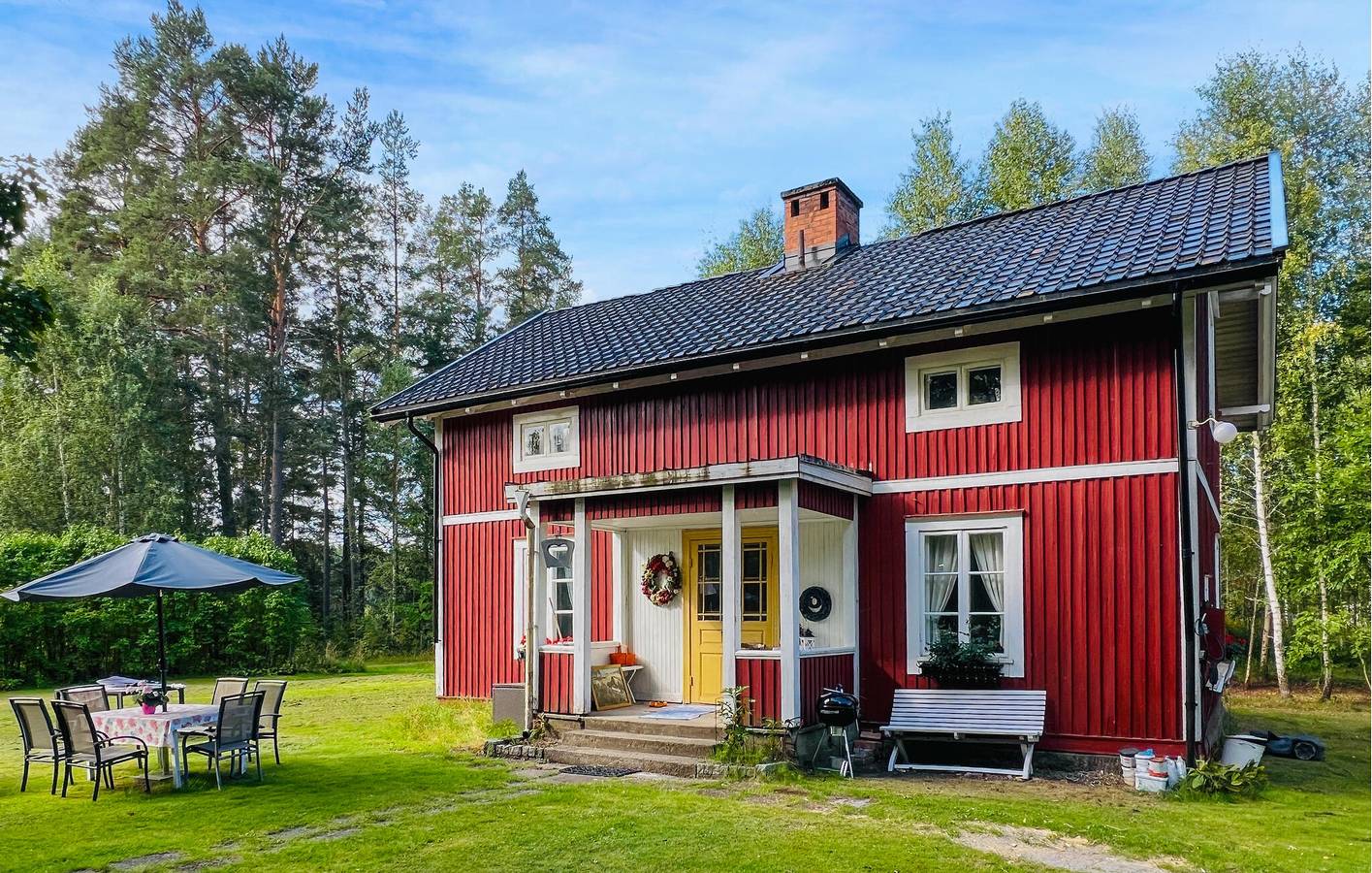 Hus för 6 Personer med trädgård in Värmland