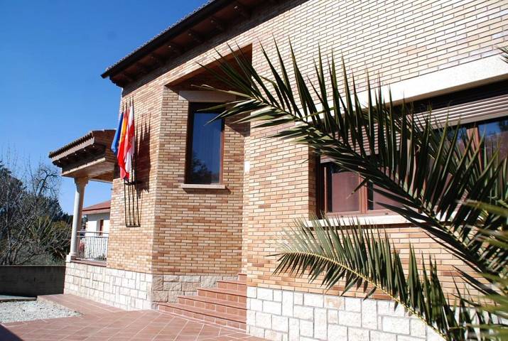Casa rural para 11 personas, con Balcón y Jacuzzi además de Terraza y Jardín en Provincia de Madrid
