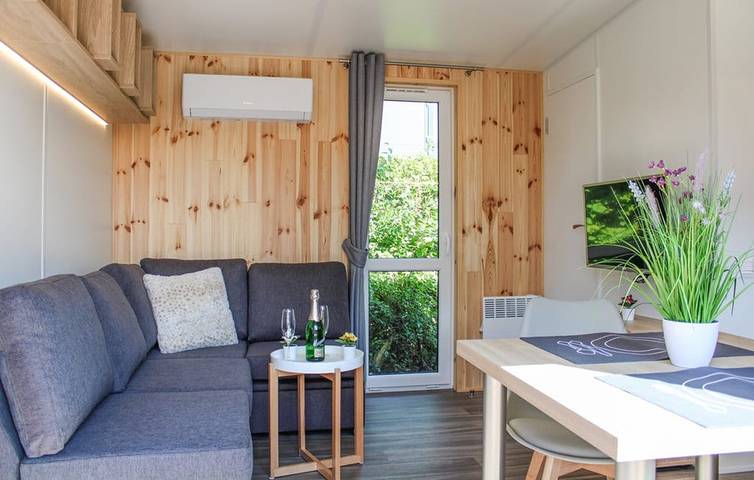 Ferienhaus "Tiny House Lohse" mit privater Terrasse nun mit Bettwäsche und Handtücher in Wemding, Bayerisch Schwaben