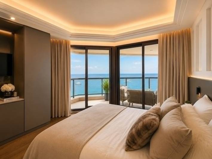 Location de vacances pour 8 personnes, avec piscine ainsi que sauna et terrasse à Monaco