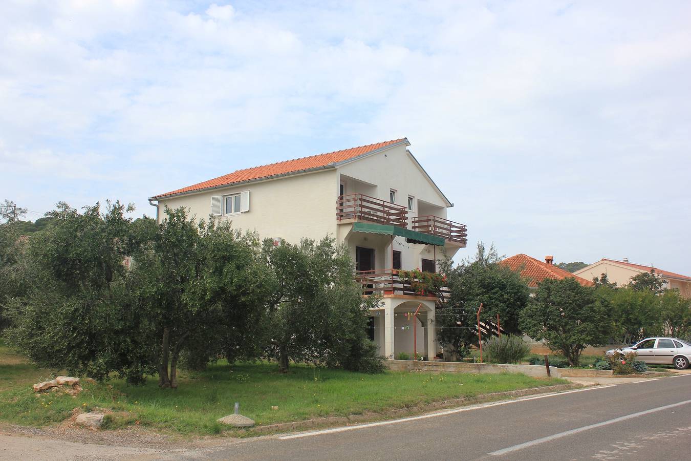 Ganze Wohnung, 1-Zimmer-Ferienwohnung mit Terrasse und Meerblick Kraj (Pasman) A-8502-b in Ugrinici, Kraj