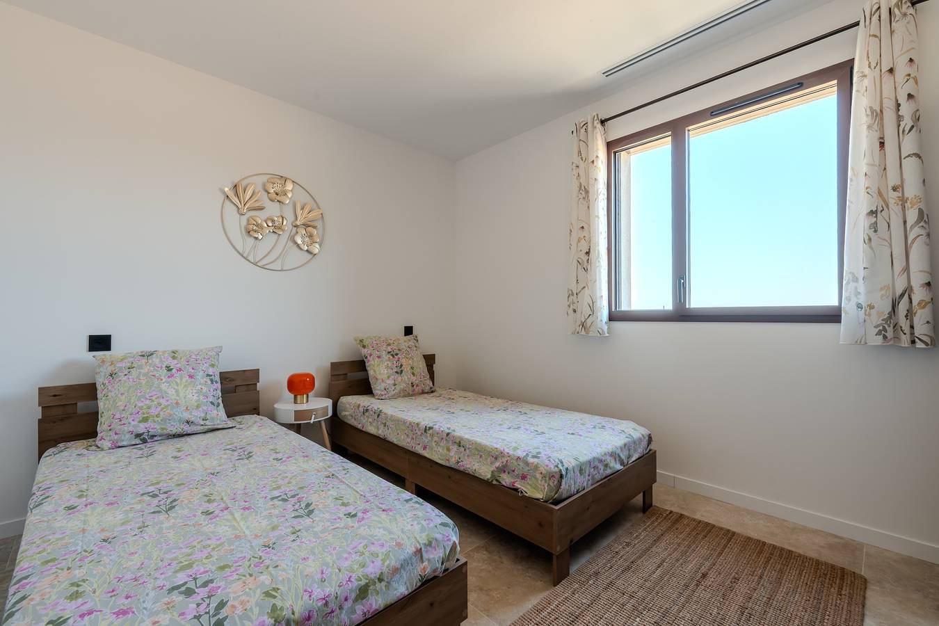Apartamento entero, Apartamento de vacaciones para 4 personas con terraza in Taillades, Parque natural regional del Luberon