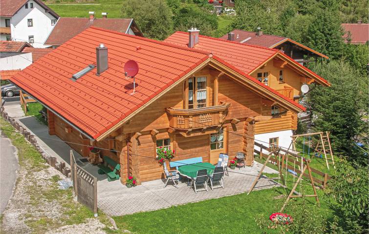 Ferienhaus für 6 Personen, mit Terrasse und Garten