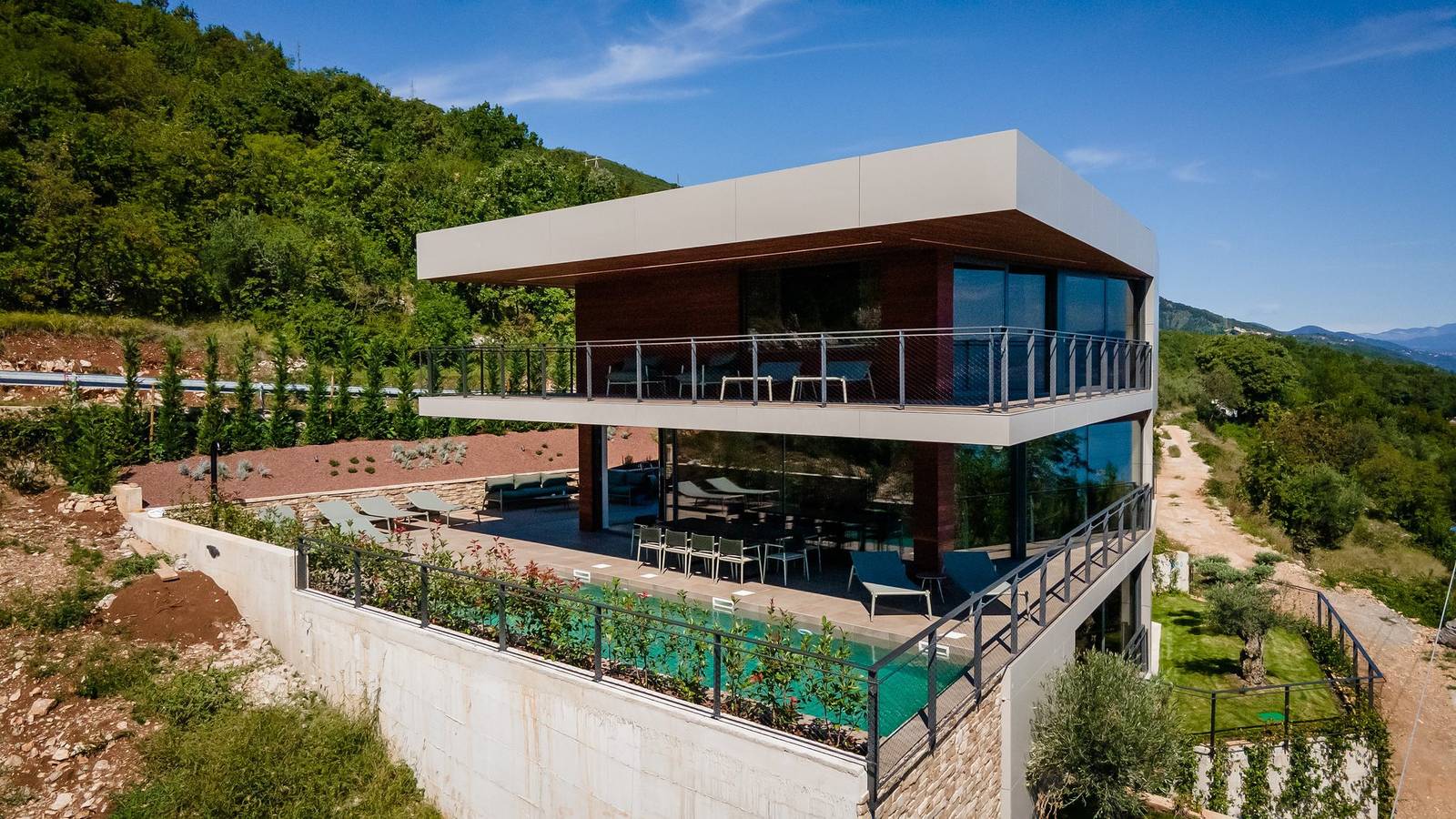 Sensational Istria Villa | Villa Scenice Platinium | 5 Bedrooms | Stunning Sea Views | Sauna and Gym in Mošćenice, Moscenicka Draga
