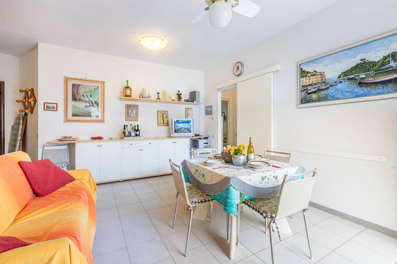 Ganze Wohnung, Mare 7 250m From Sea in Marina di Massa, Massa