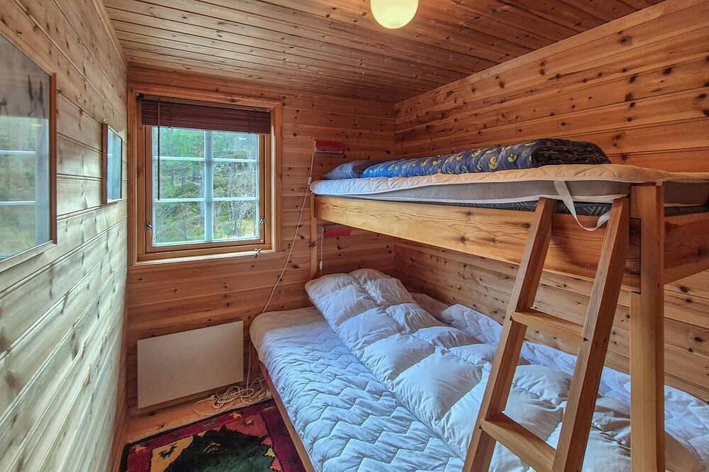 Wunderschönes Haus in Skare mit Sauna in Odda