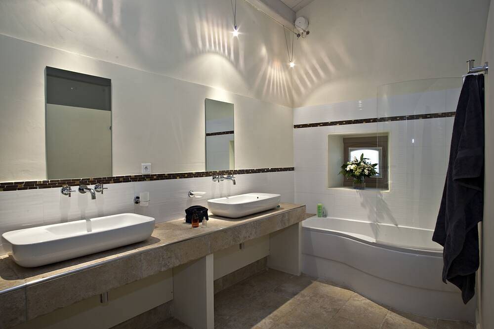 Provencal mill with private pool for 15 people in Saint-Antonin-du-Var, Brignoles region