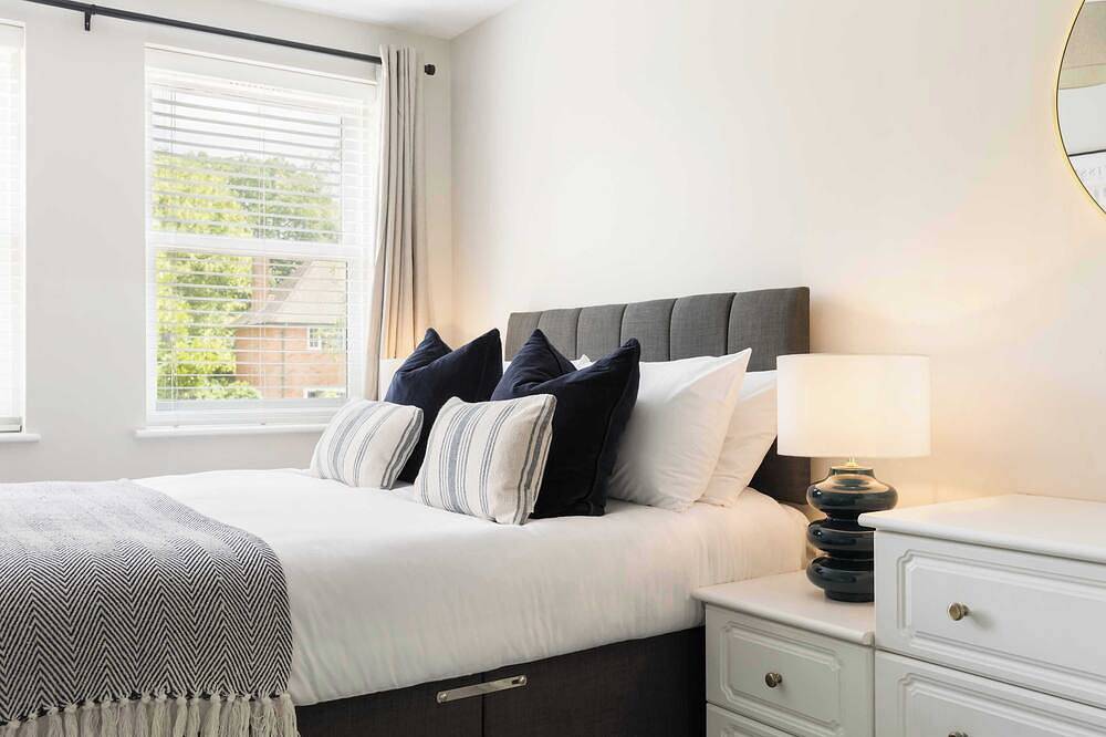 Entire apartment, Apt 5 Chestnut Court - Leamington Spa in Leamington Spa, Warwickshire