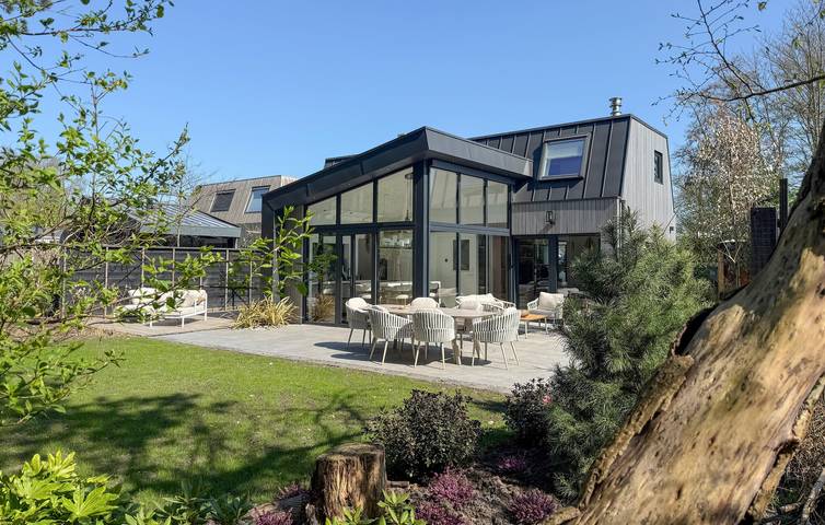 Huisje aan zee voor 7 personen, met Terras en Tuin in Zuid-Holland