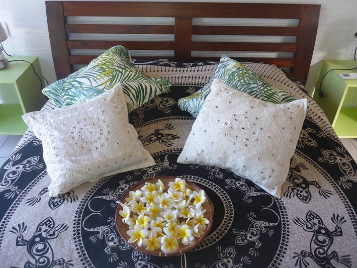 Chambre d’hôte pour 3 personnes, avec jardin et jacuzzi dans DOM-TOM - 2