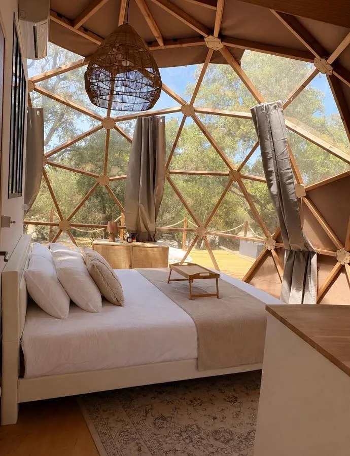 Tienda para 2 personas, con piscina y terraza además de vistas y jardín - 1