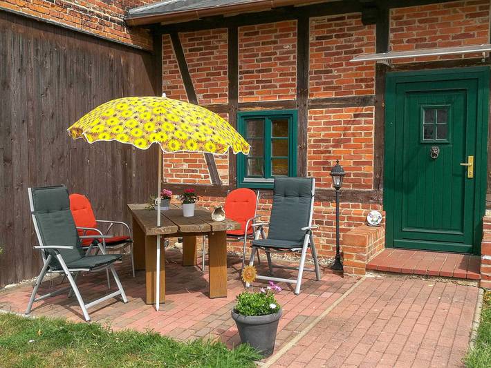 Ferienwohnung für 5 Personen, mit Terrasse und Garten, kinderfreundlich in Bollewick - 2